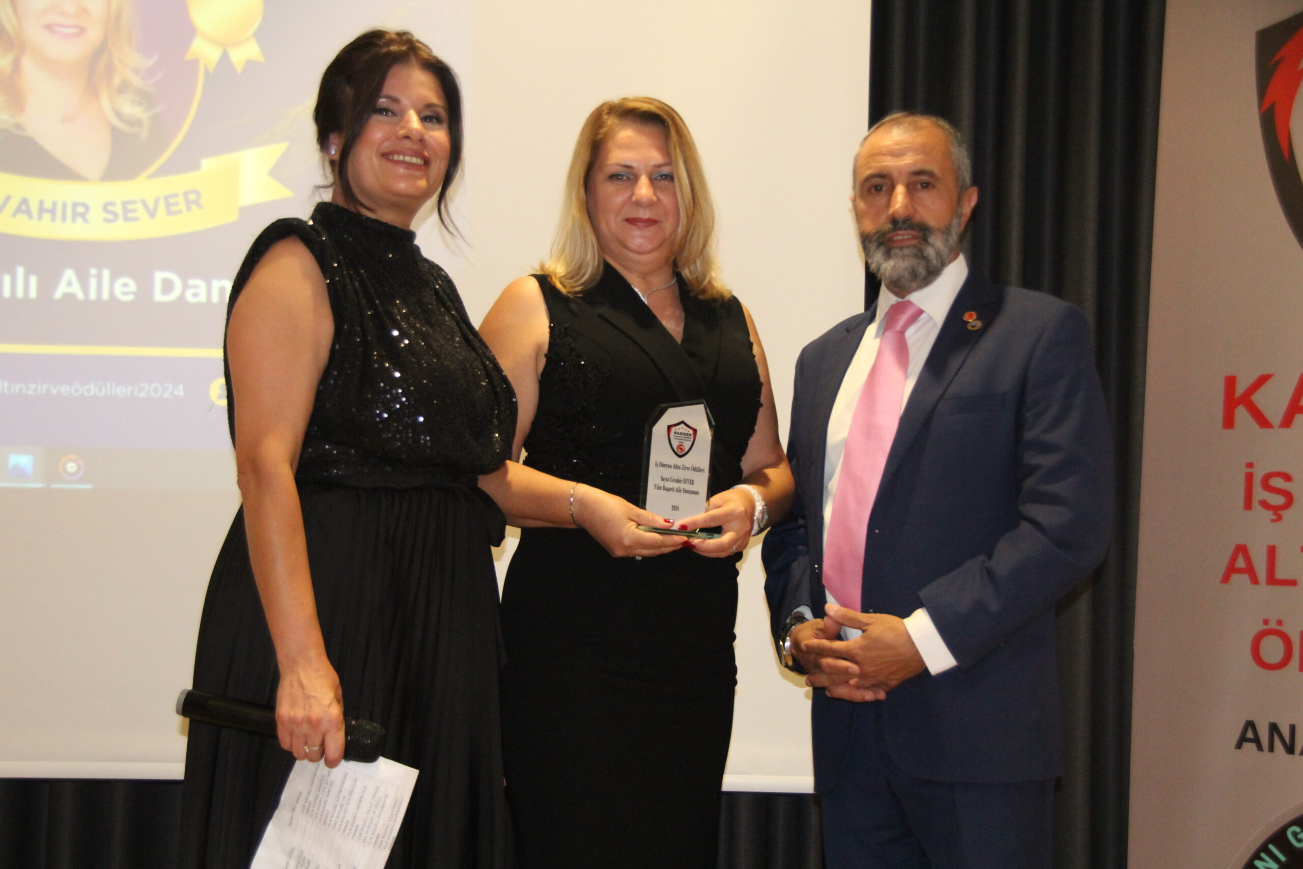 Avrupa şampiyonu eskrimci Fatma Zehra Köse: ‘Kılıç kadına pek yakışır’