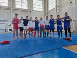 DARICA KÖPEKLERİ DOĞAL YAŞAM ALANLARINA KAVUŞTU