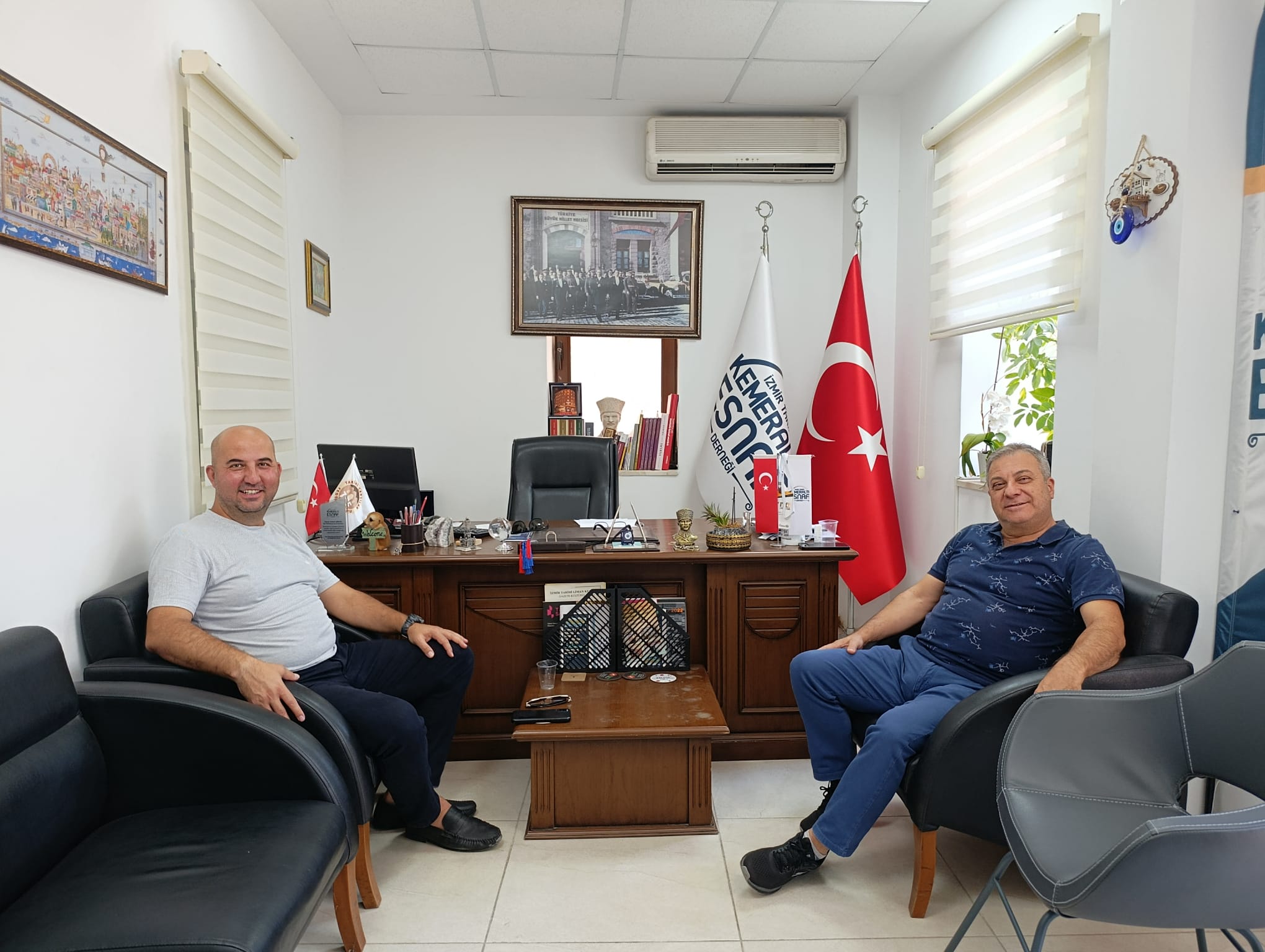 Vizyon Medya Grup Yönetim Kurulu Başkanı ve İş Dünyası Federasyonu Genel Başkanı Taner Özgür’den Kemeraltı Esnaf Derneği Başkanı Semih Girgin’e Önemli Ziyaret