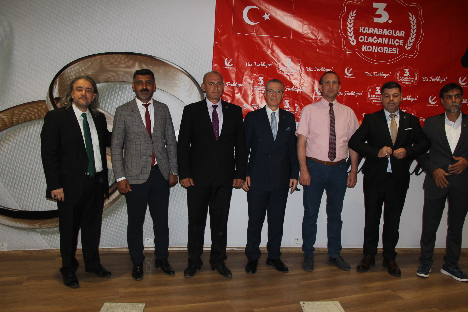 Bağımsız Türkiye Partisi Karabağlar Belediye Başkan Adayı Taner Özgür Adaylıktan Çekildi,Yerine Furkan Mercan Aday Oldu