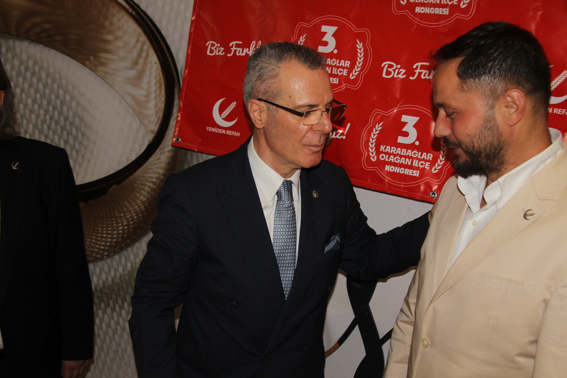 Milli Yol Partisi İzmir İl başkanı Arda YILMAZ’dan Konak Kaymakamı Görgülüarslan’a Ziyaret