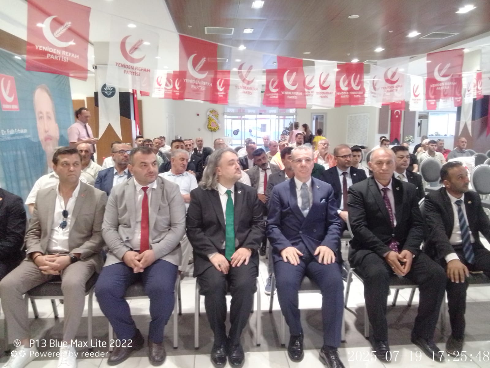 Geleneği bozmadılar!